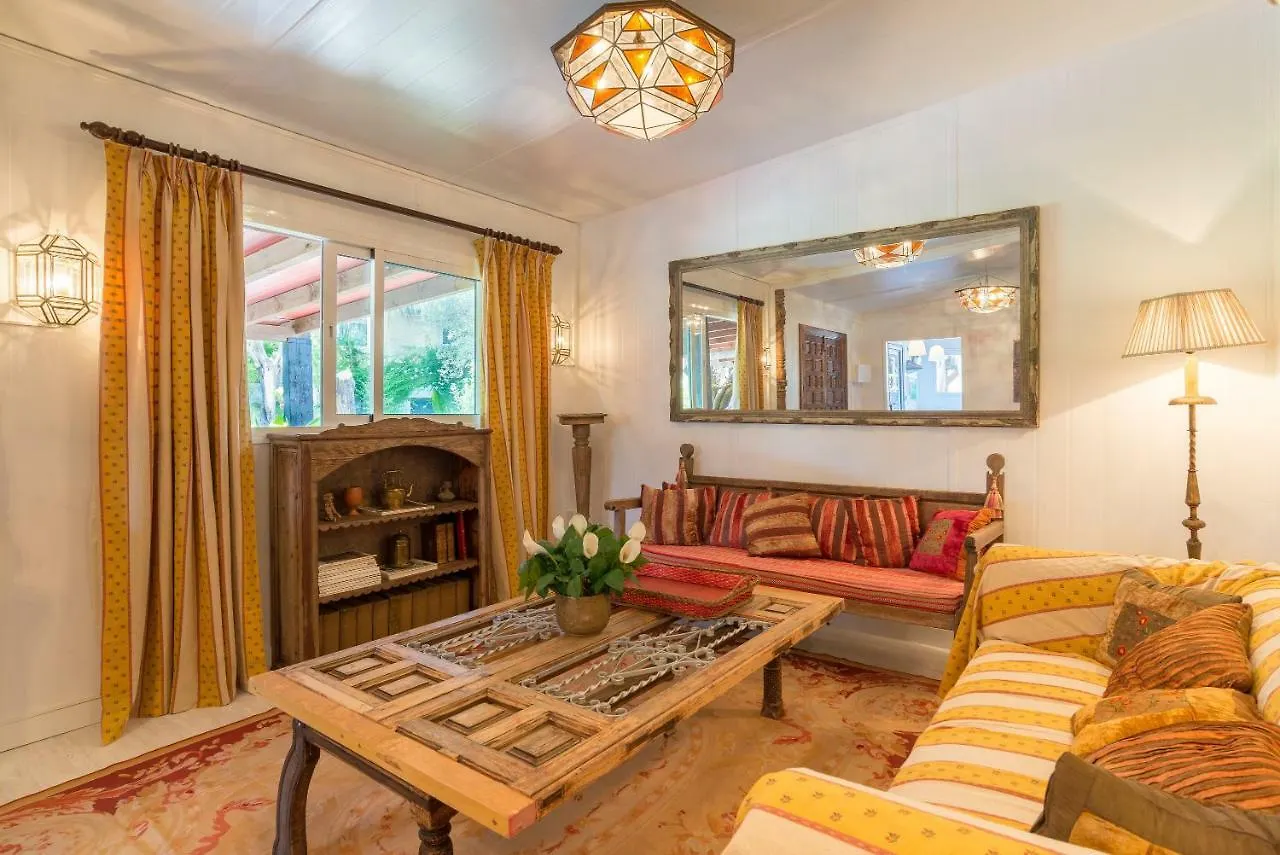Villa La Casita by Teresa Marbella España