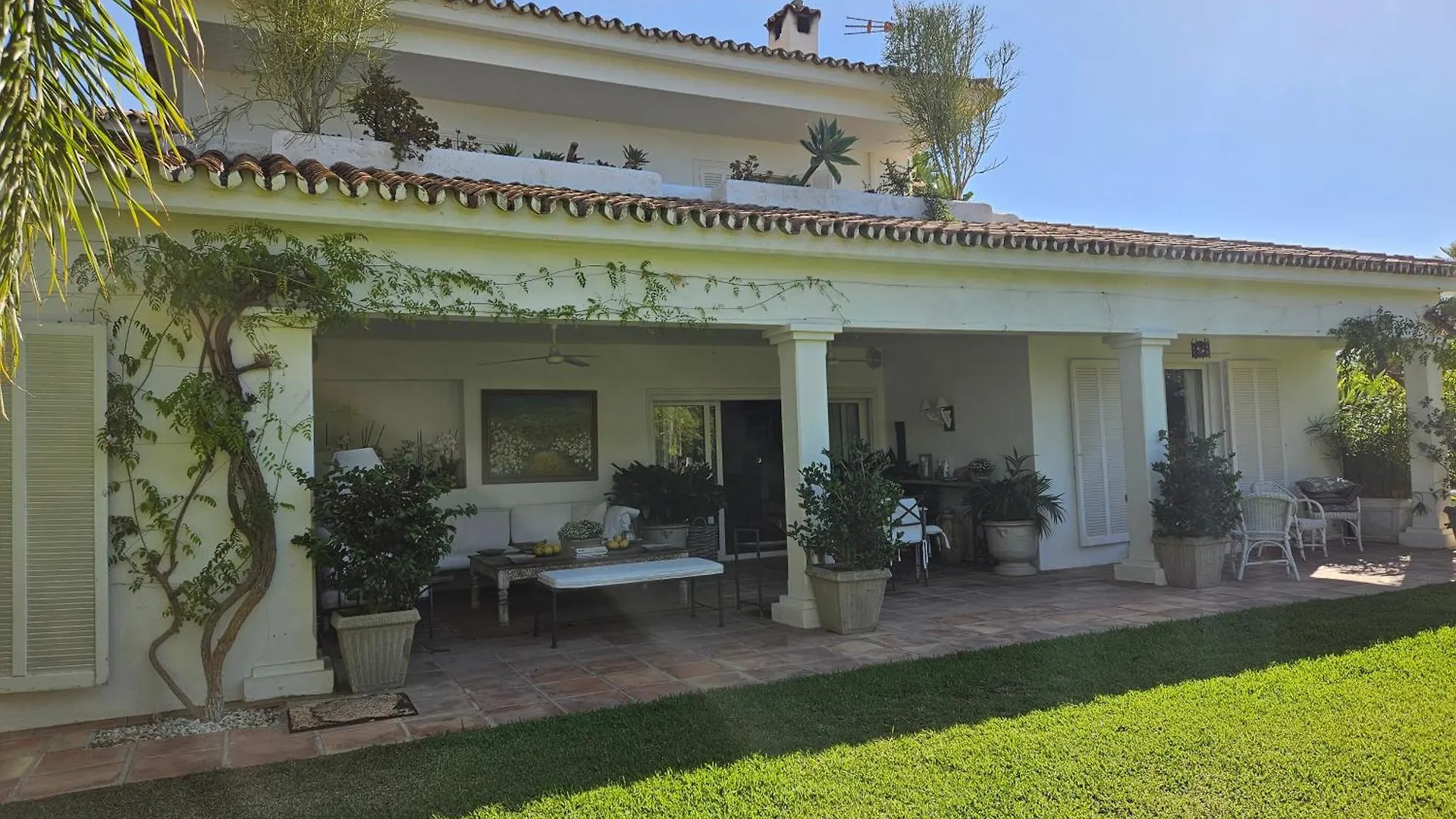 La Casita By Teresa contacts